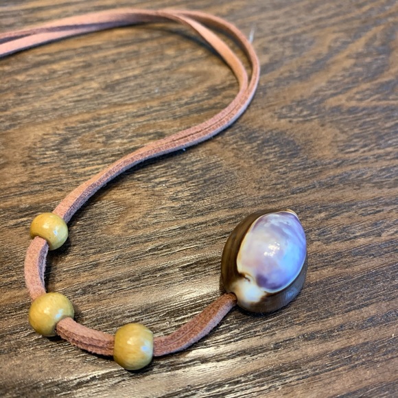 Mid Length Purple Cowry Necklace 20" ONE OF A KIND HANDMADE NWOT - Picture 4 of 6